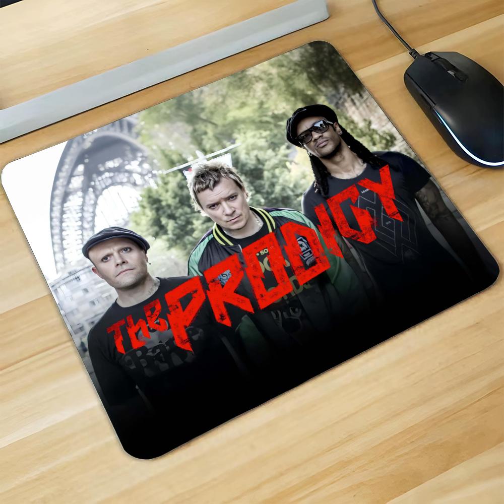 Gaming Accessories Logo - O prodígio artista logotipo mouse pad