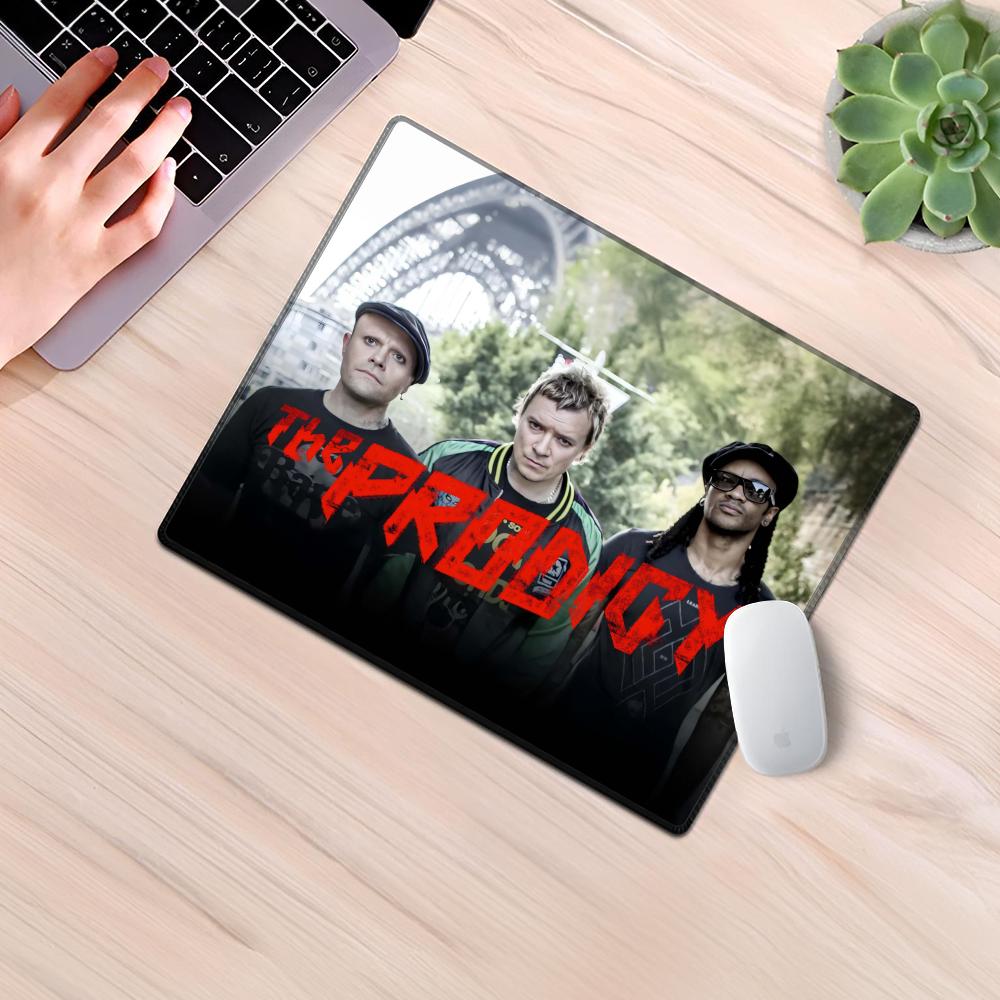 O prodígio artista logotipo mo - Gaming Accessories Logo avaliação e preço